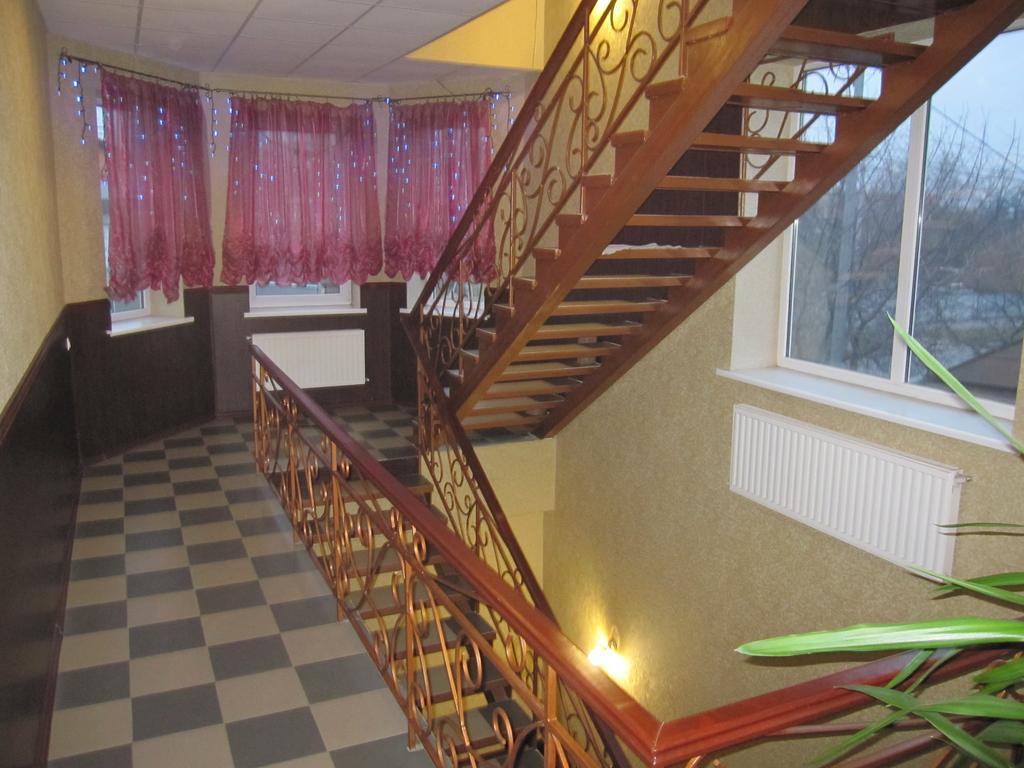 Jaguar Hotel Complex Charkov Buitenkant foto